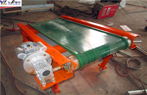 輥壓磁選機，輥壓磁選機源于高科技設計_單傳動輥壓磁選機打開新的破碎天地磁場一般為多少_磁塊如何排列