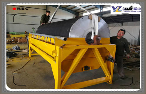 干式磁選機,黑龍江干式磁選機_跑礦原因_錳礦黑龍江干式磁選機一般是多少_生產廠家 干式磁選機,黑龍江干式磁選機_跑礦原因_錳礦黑龍江干式磁選機一般是多少_生產廠家