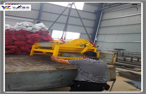 小型干式磁選機，湖南小型干式磁選機_錳礦湖南小型干式磁選機一般是多少_生產廠家