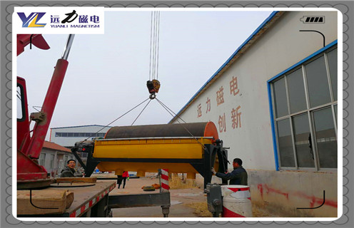 干式磁選機(jī),云南礦石干式磁選機(jī)_云南礦石干式磁選機(jī)皮帶及結(jié)構(gòu)價(jià)格 干式磁選機(jī),云南礦石干式磁選機(jī)_云南礦石干式磁選機(jī)皮帶及結(jié)構(gòu)價(jià)格