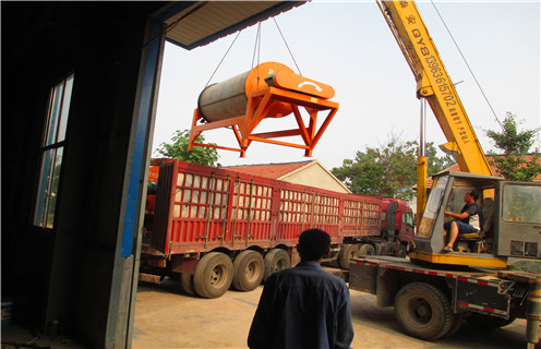 干選磁選機結構圖 干選磁選機結構圖